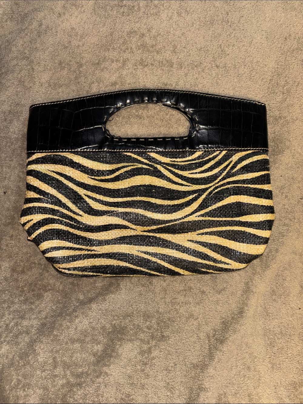 Franco Sarto clutch